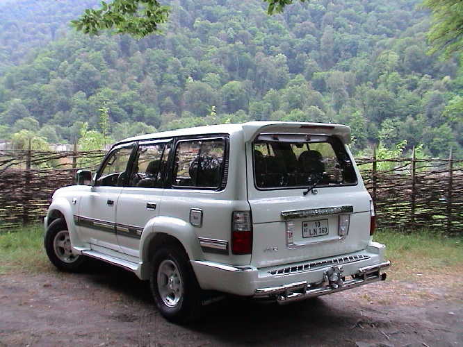  Toyota Land Cruiser